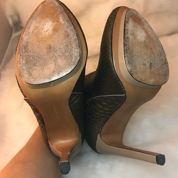 Badgley Mischka Fido Bronze Heeled Ankle Booties - Picture 7 of 8